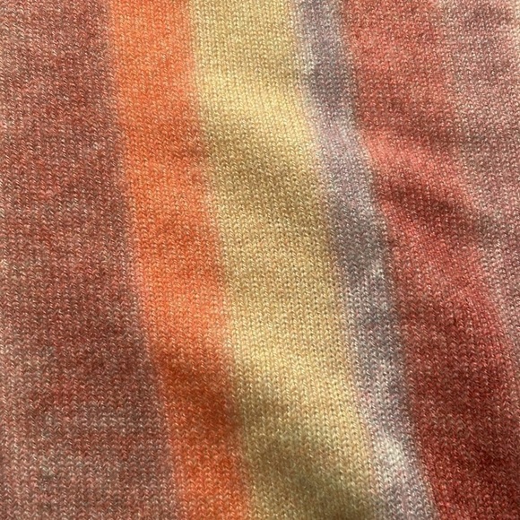 𝅺360 Cashmere Waterfall of Striated Colors Quarter Sleeve Cashmere Sweater - Picture 10 of 10